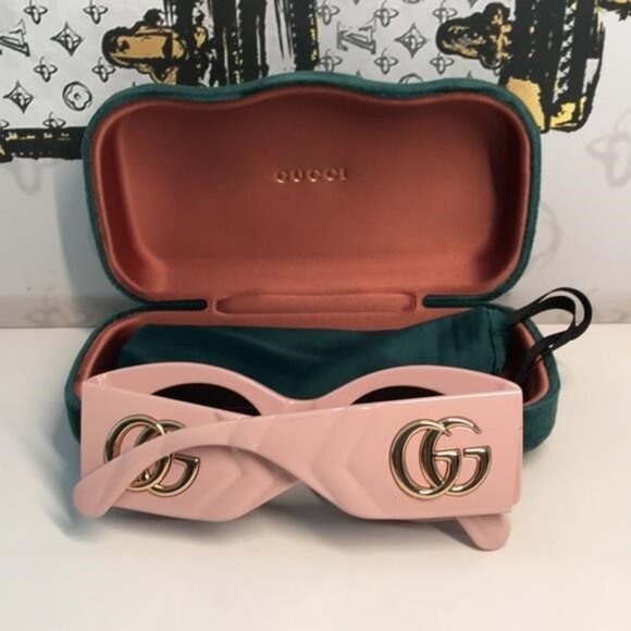 New ✨ Authentic Gucci GG0810S 003 Pink Oversized Sunglasses ✨ - Picture 11 of 11